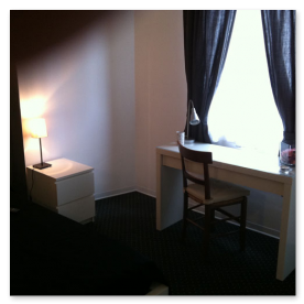 La stanza Grey Room Almi Rooms Bed and Breakfast Roma